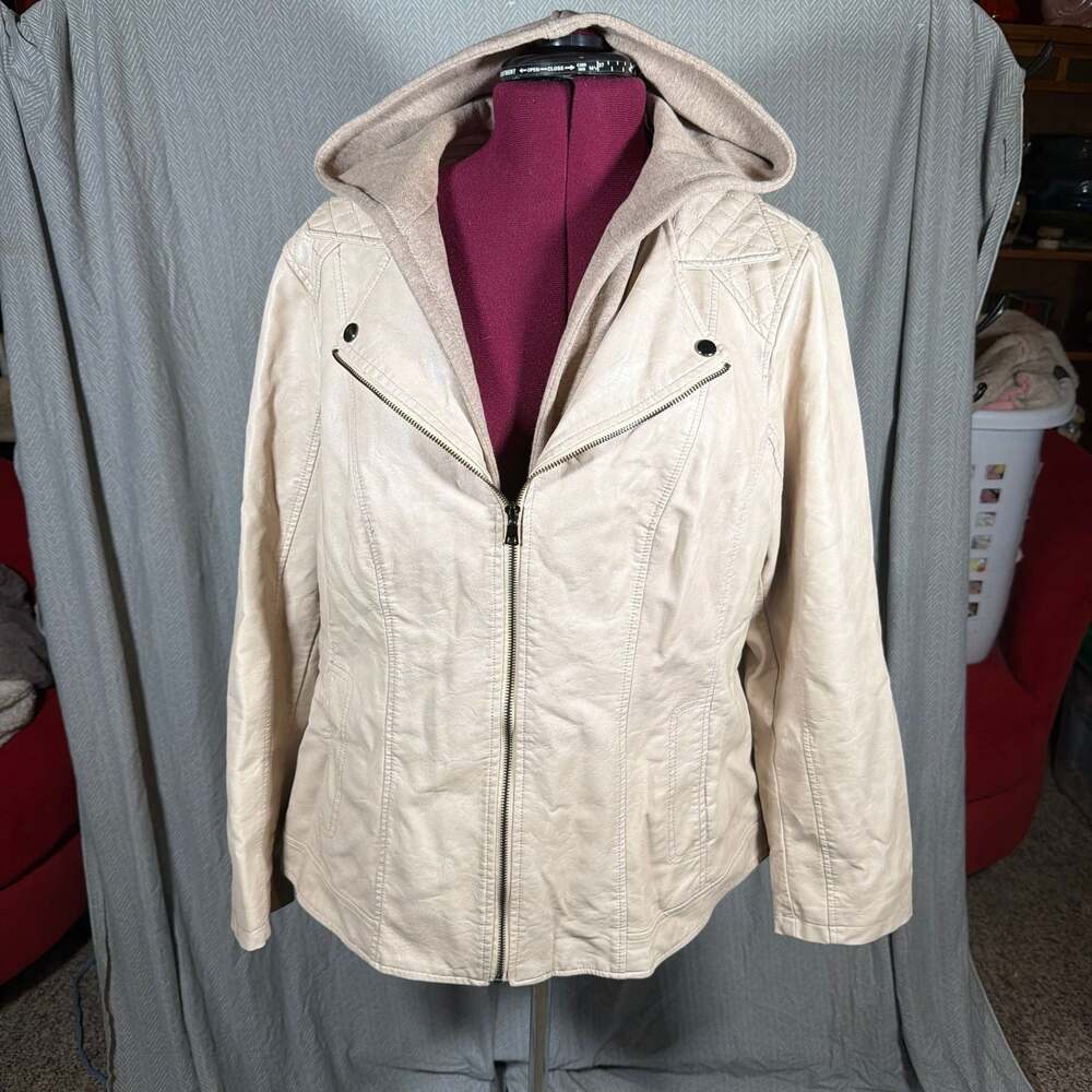 C.B. Est 1962 2X Cream Faux Leather Jacket w Rmvbl Hood